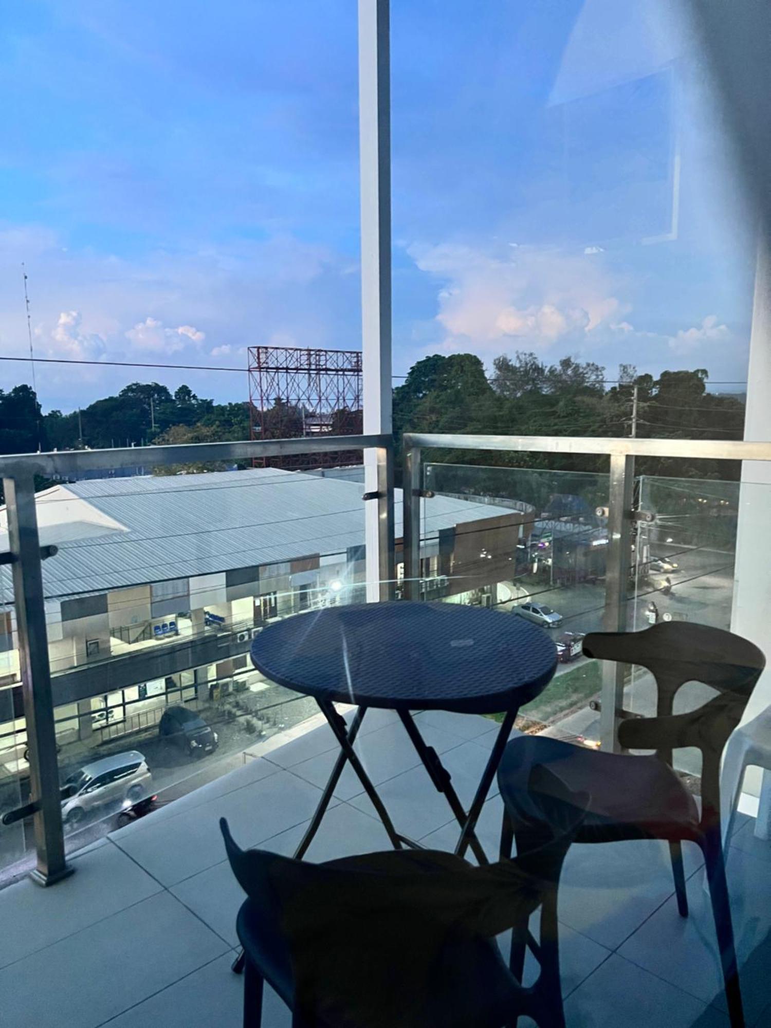 Condo At Primavera City Next To Sm Mall カガヤン・デ・オロ エクステリア 写真
